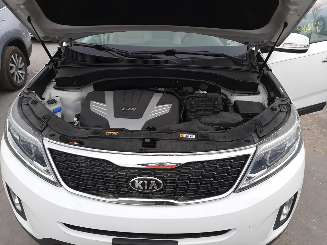 Photo 7 from auction – 2015 KIA SORENTO EX with VIN 5XYKU4A73FG642246