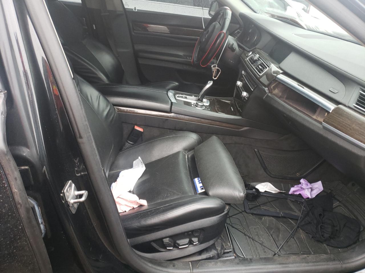 Photo 5 from auction – 2012 BMW 750 XI with VIN WBAKC6C51CC395901