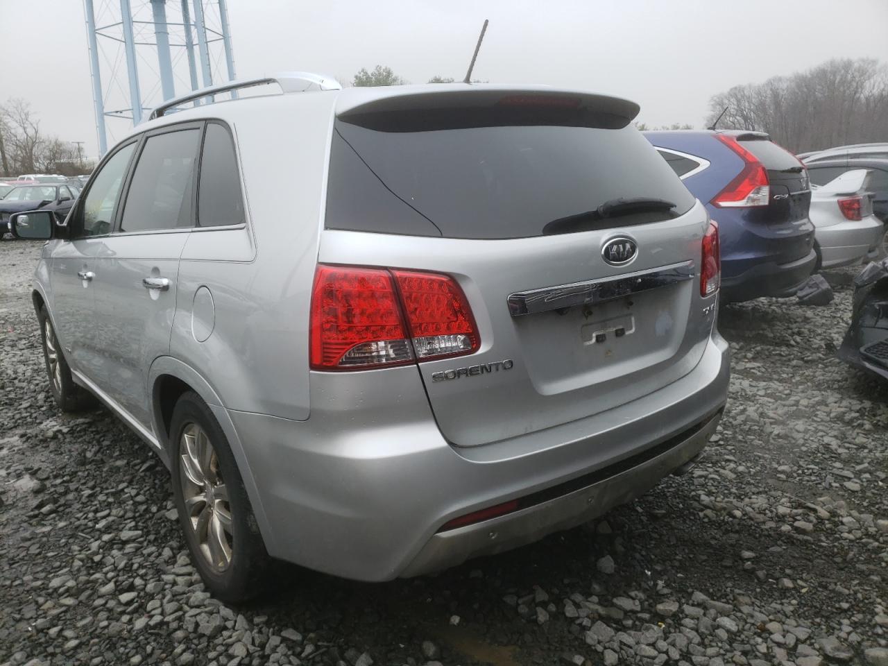 Photo 3 from auction – 2011 KIA SORENTO SX with VIN 5XYKWDA26BG100745