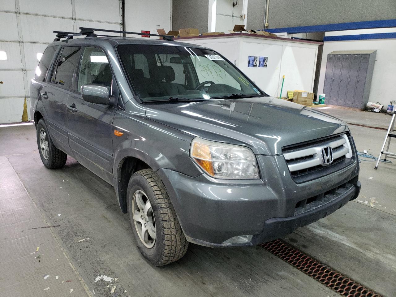 HONDA PILOT EX 2008 مع رقم تعريف المركبة 5FNYF18408B026724 - صورة من المزاد