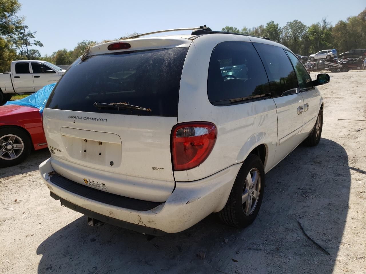 Photo 4 from auction – 2005 DODGE GRAND CARA with VIN 2D8GP44L65R241064