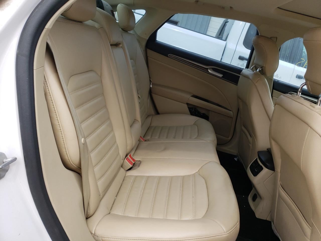 Photo 6 from auction – 2014 FORD FUSION SE with VIN 3FA6P0HD8ER169550