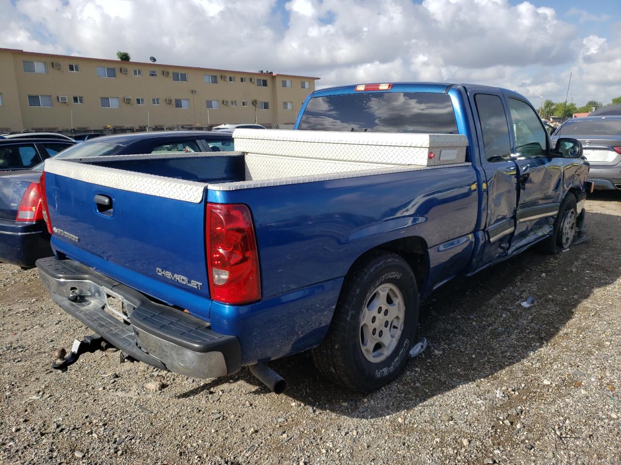 Photo 4 from auction – 2003 CHEVROLET SILVERADO with VIN 2GCEC19V831167944
