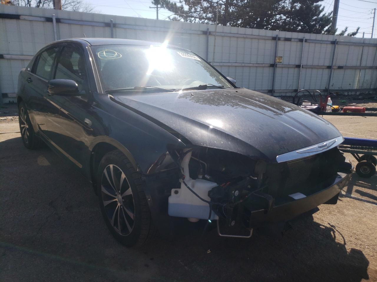 CHRYSLER 200 LIMITE 2013 with VIN 1C3CCBCG9DN690014 - Photo from auction