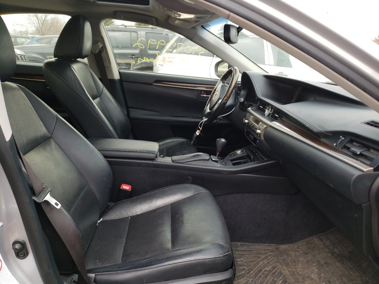 Photo 5 from auction – 2015 LEXUS ES 350 with VIN JTHBK1GG0F2187702