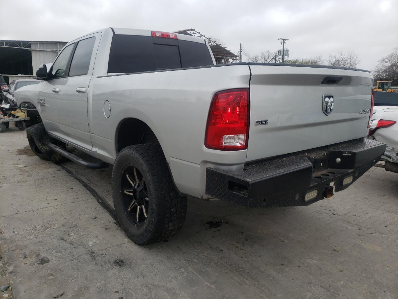 Photo 3 from auction – 2015 RAM 2500 SLT with VIN 3C6UR5DL1FG681614