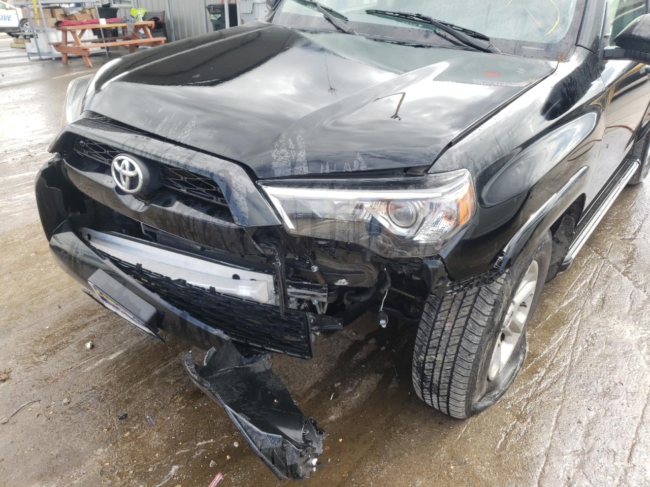 Photo 9 from auction – 2018 TOYOTA 4RUNNER SR with VIN JTEBU5JR1J5554350