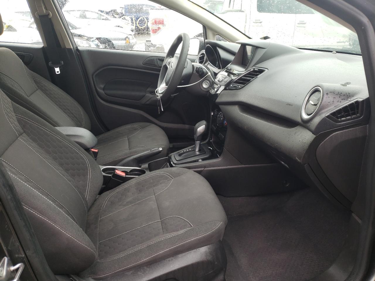 Photo 5 from auction – 2019 FORD FIESTA SE with VIN 3FADP4BJ2KM105252