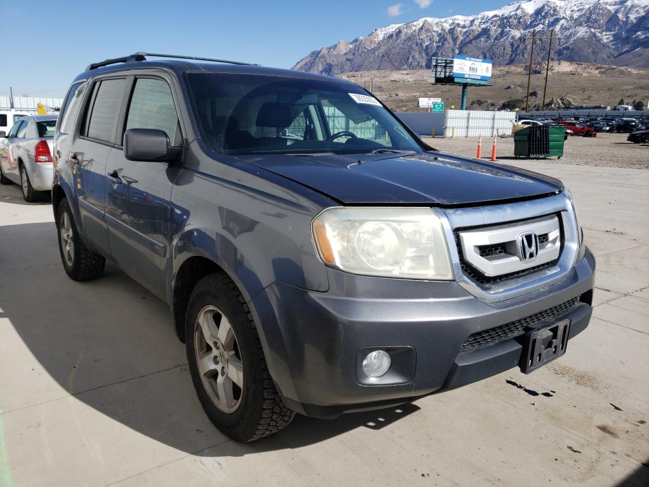 HONDA PILOT EXL 2011 with VIN 5FNYF4H52BB008999 - Photo from auction