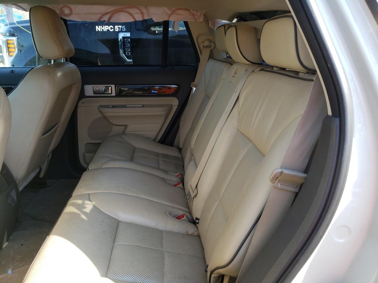 Photo 6 from auction – 2008 LINCOLN MKX with VIN 2LMDU88C58BJ29073