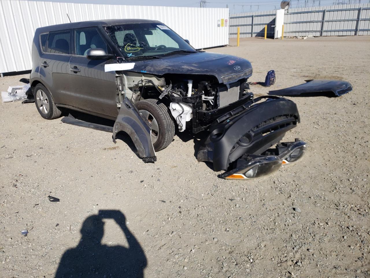 KIA SOUL 2015 with VIN KNDJN2A25F7230697 - Photo from auction