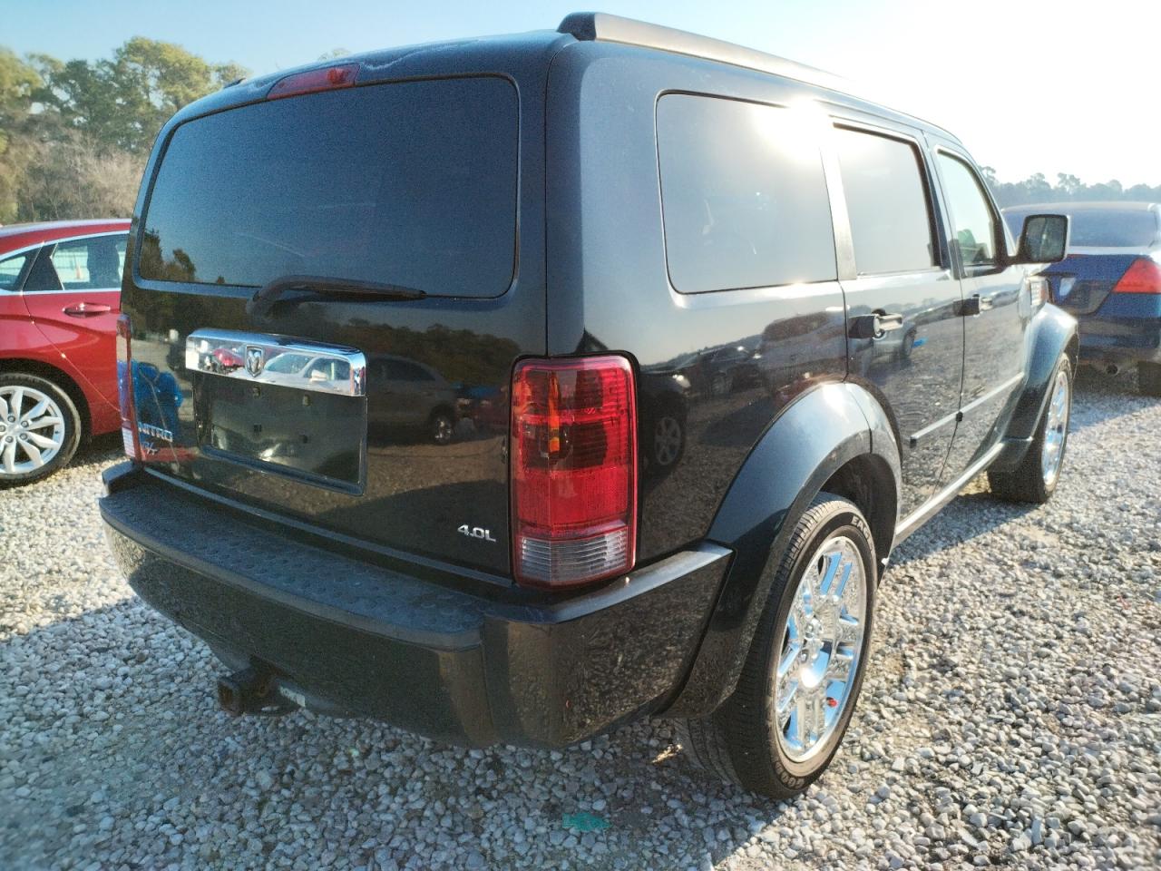 Photo 4 from auction – 2007 DODGE NITRO R/T with VIN 1D8GT58637W683056