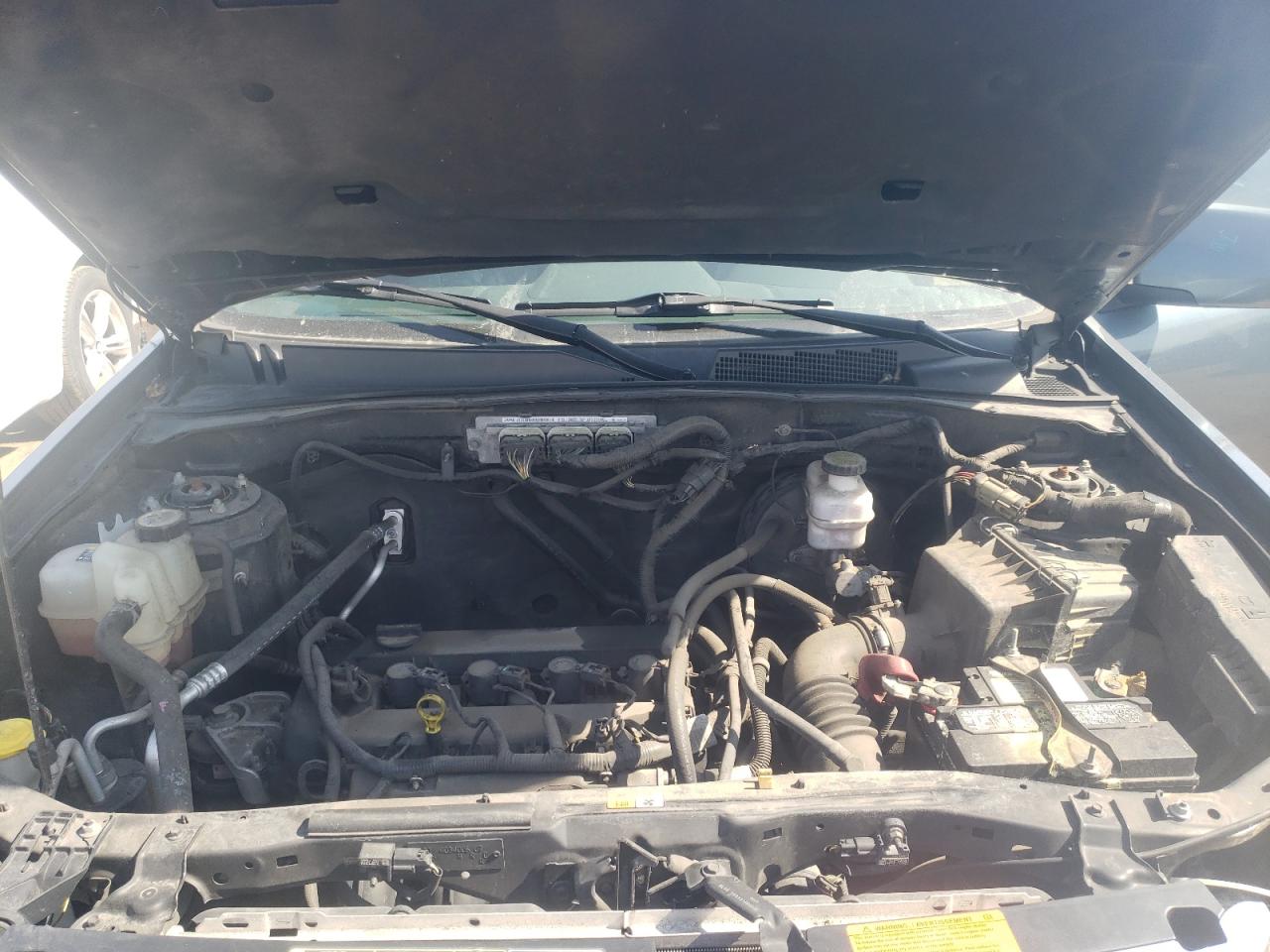 Photo 7 from auction – 2012 FORD ESCAPE LIM with VIN 1FMCU0E73CKC79407