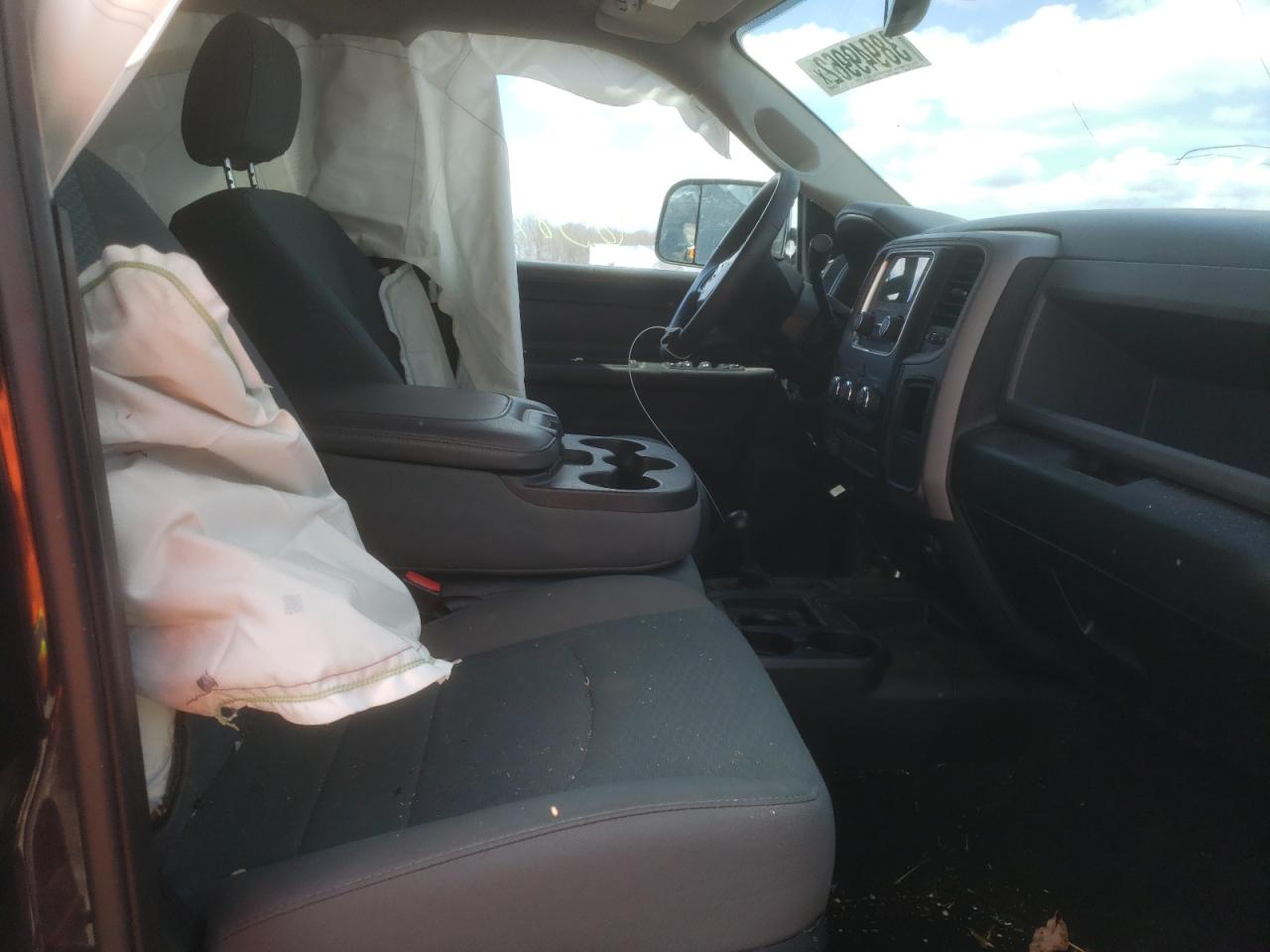 Photo 5 from auction – 2018 RAM 2500 ST with VIN 3C6UR5CLXJG315371