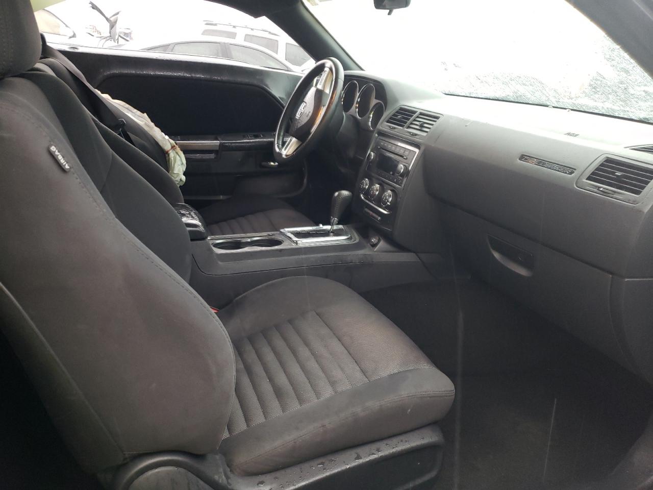 Photo 5 from auction – 2013 DODGE CHALLENGER with VIN 2C3CDYAG2DH718876