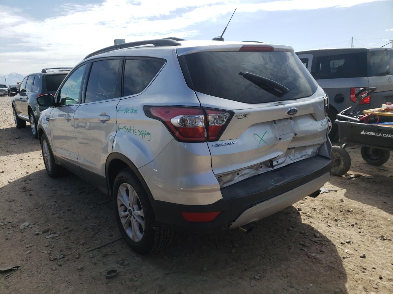 Photo 3 from auction – 2018 FORD ESCAPE SE with VIN 1FMCU9GD9JUB17581