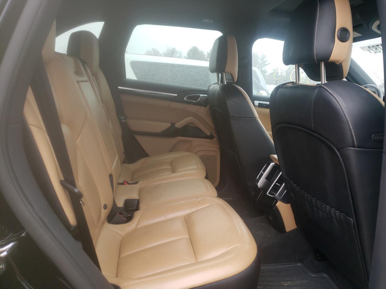 Photo 6 from auction – 2018 PORSCHE CAYENNE with VIN WP1AA2A23JKA03766