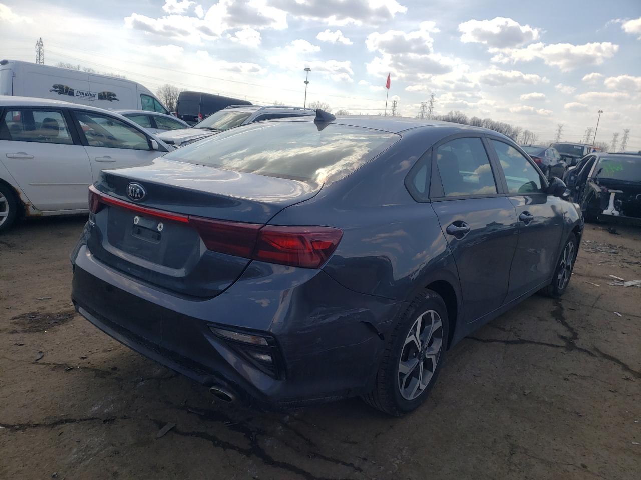 Photo 4 from auction – 2019 KIA FORTE FE with VIN 3KPF24AD1KE018269