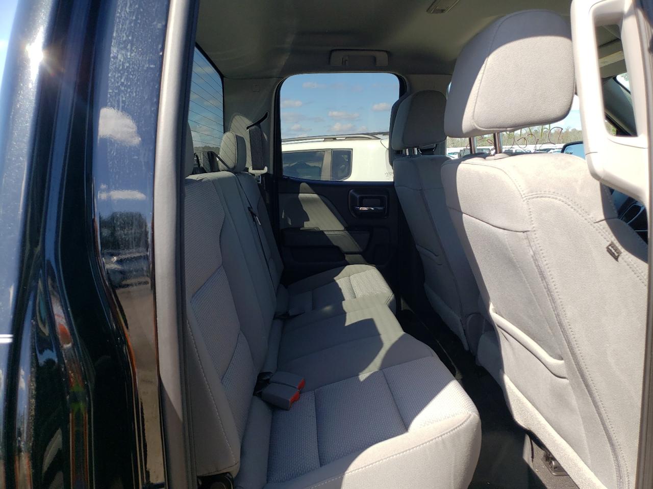 Photo 6 from auction – 2019 CHEVROLET SILVERADO with VIN 2GCRCMEC2K1152989