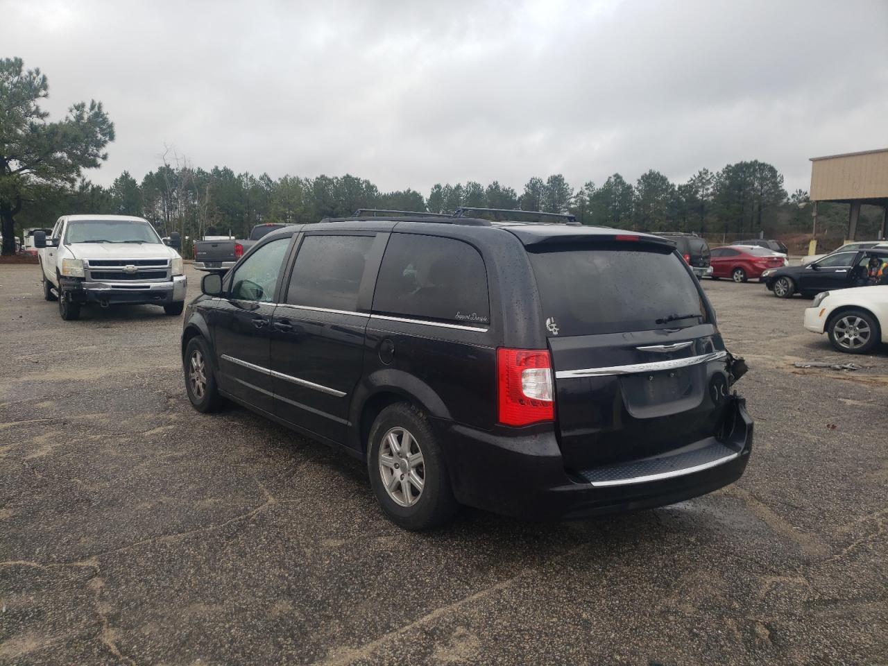 Photo 3 from auction – 2012 CHRYSLER TOWN & COU with VIN 2C4RC1BG7CR186497