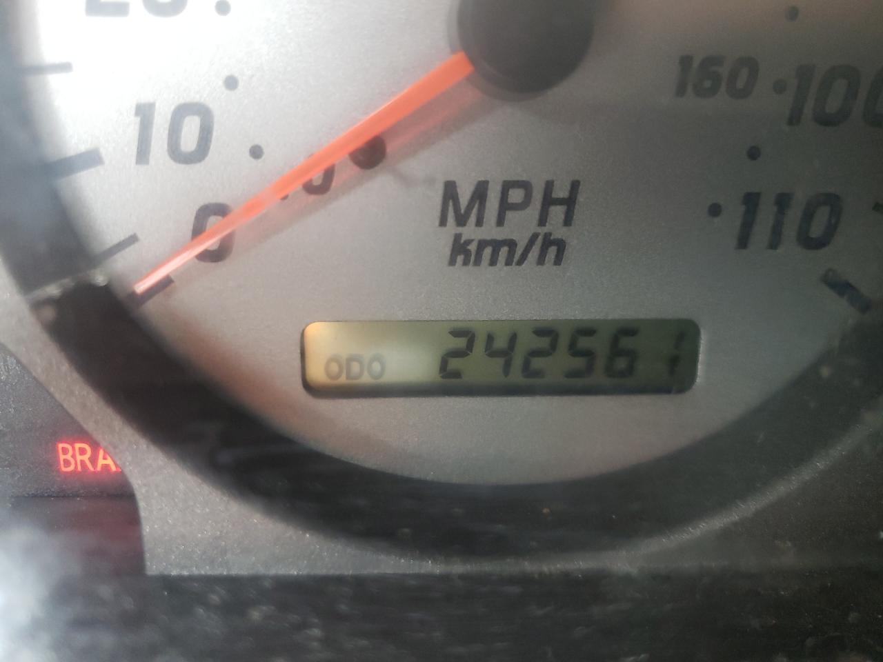 Photo 8 from auction – 2001 NISSAN FRONTIER K with VIN 1N6ED26Y91C384635
