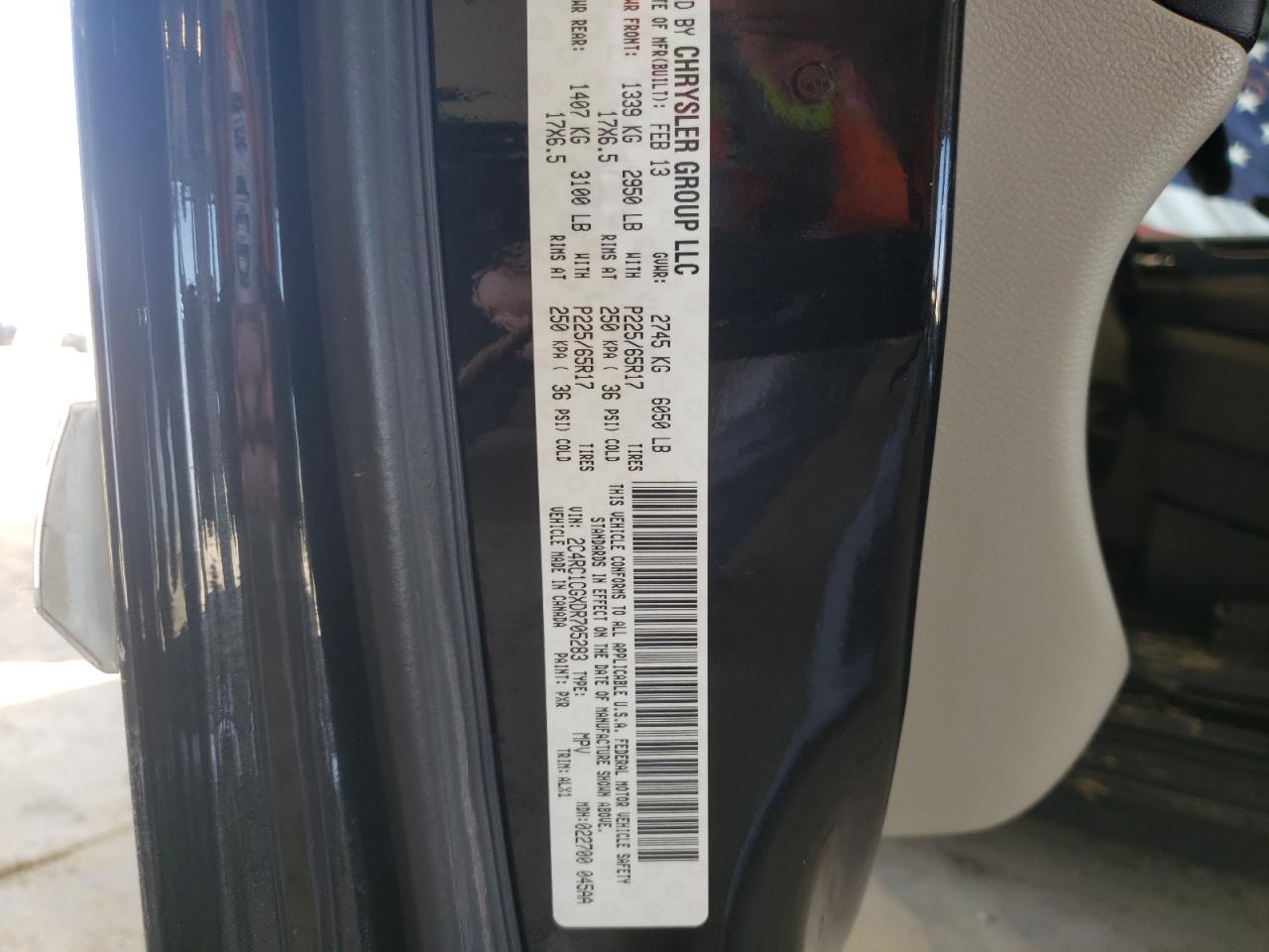 Photo 10 from auction – 2013 CHRYSLER TOWN & COU with VIN 2C4RC1CGXDR705283