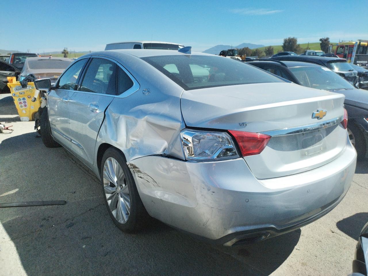 Photo 3 from auction – 2020 CHEVROLET IMPALA PRE with VIN 1G1105S39LU113587
