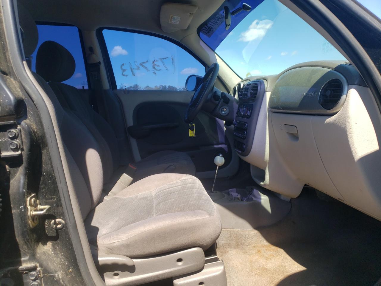Photo 5 from auction – 2003 CHRYSLER PT CRUISER with VIN 3C4FY48B63T575758