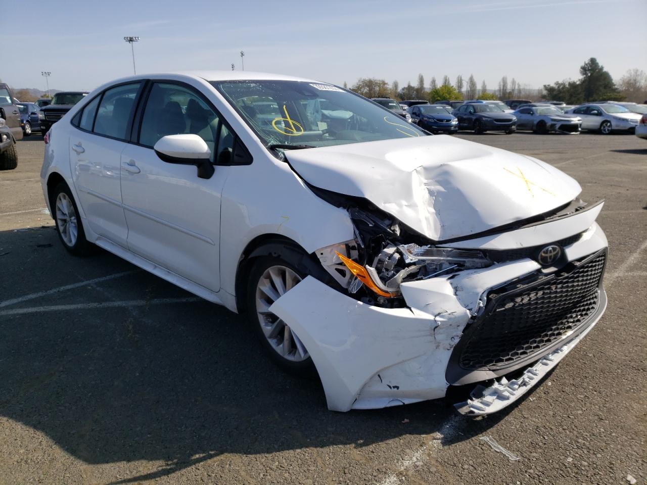 TOYOTA COROLLA LE 2021 with VIN 5YFVPMAE1MP155414 - Photo from auction