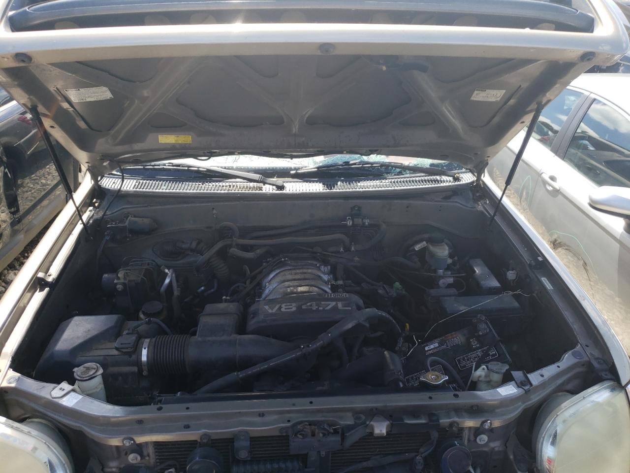 Photo 7 from auction – 2004 TOYOTA SEQUOIA SR with VIN 5TDZT34A14S215196