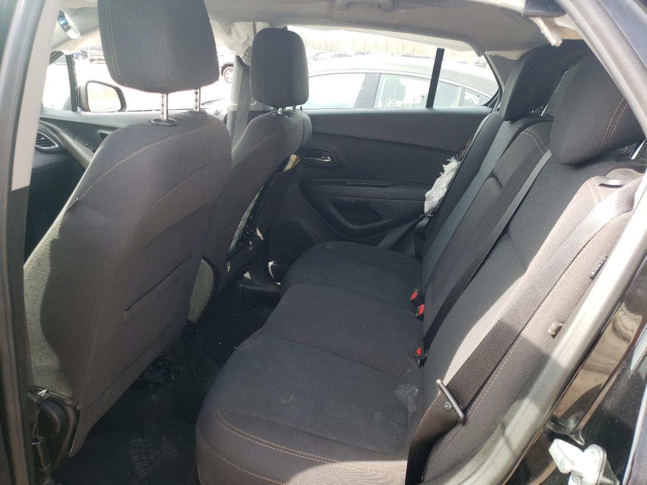 Photo 6 from auction – 2019 CHEVROLET TRAX LS with VIN 3GNCJKSB8KL295706