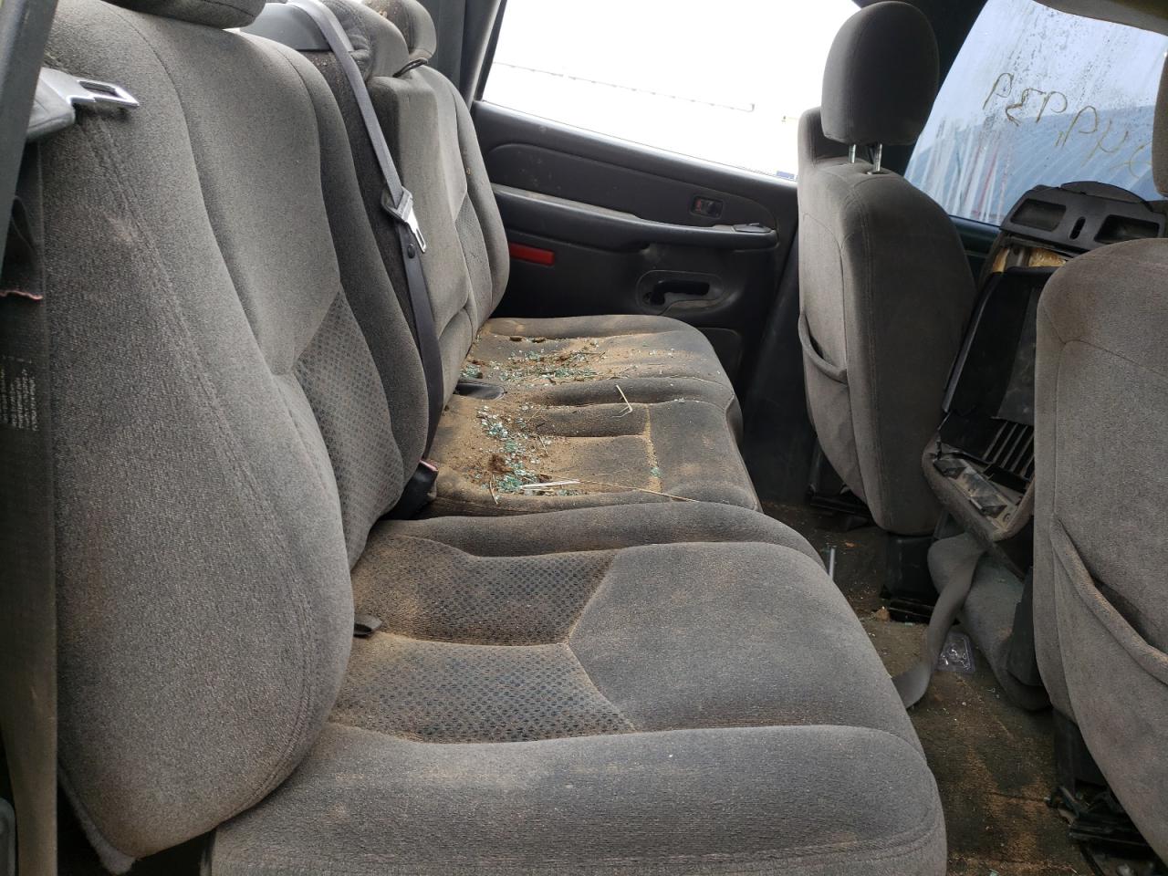 Photo 6 from auction – 2005 CHEVROLET SILVERADO with VIN 2GCEK13T651272043