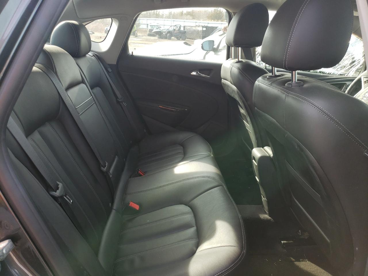 Photo 6 from auction – 2012 BUICK VERANO with VIN 1G4PS5SKXC4222266