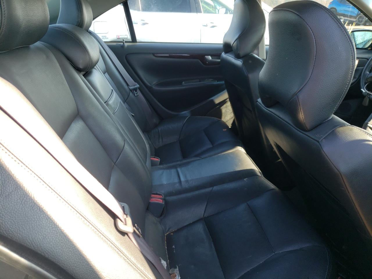 Photo 6 from auction – 2003 VOLVO S60 2.5T with VIN YV1RH59H032242974