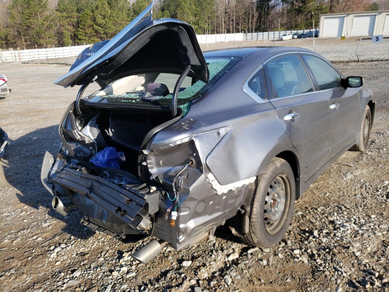 Photo 4 from auction – 2015 NISSAN ALTIMA 2.5 with VIN 1N4AL3AP4FC431334