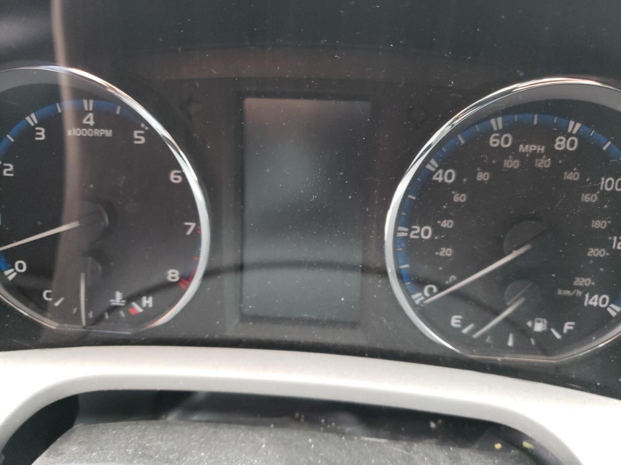 Photo 8 from auction – 2016 TOYOTA RAV4 LIMIT with VIN 2T3DFREVXGW511049