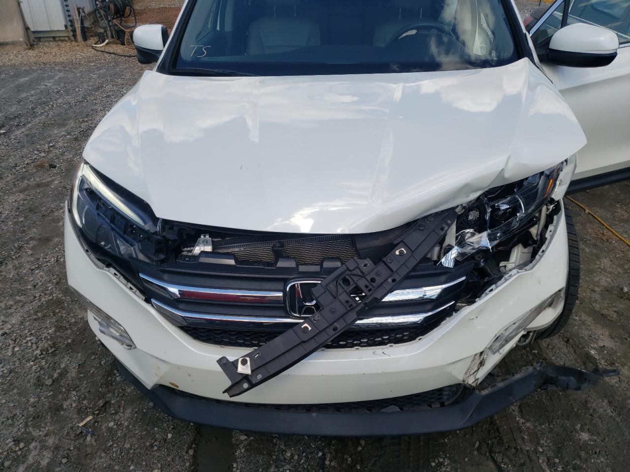 Photo 7 from auction – 2017 HONDA PILOT EXL with VIN 5FNYF5H51HB020253