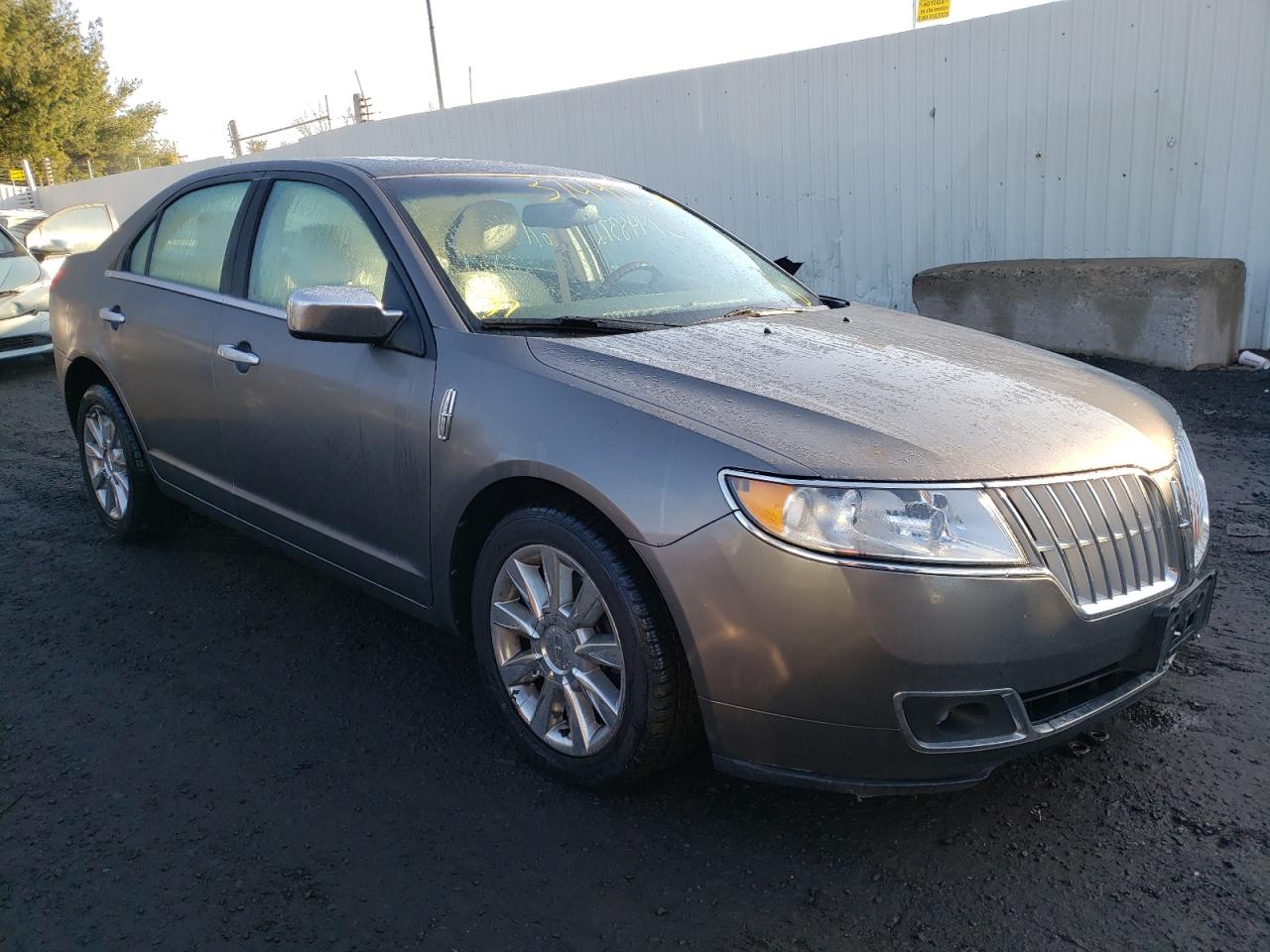 Фото 1 с аукциона – 2011 LINCOLN MKZ с VIN 3LNHL2JC8BR751733