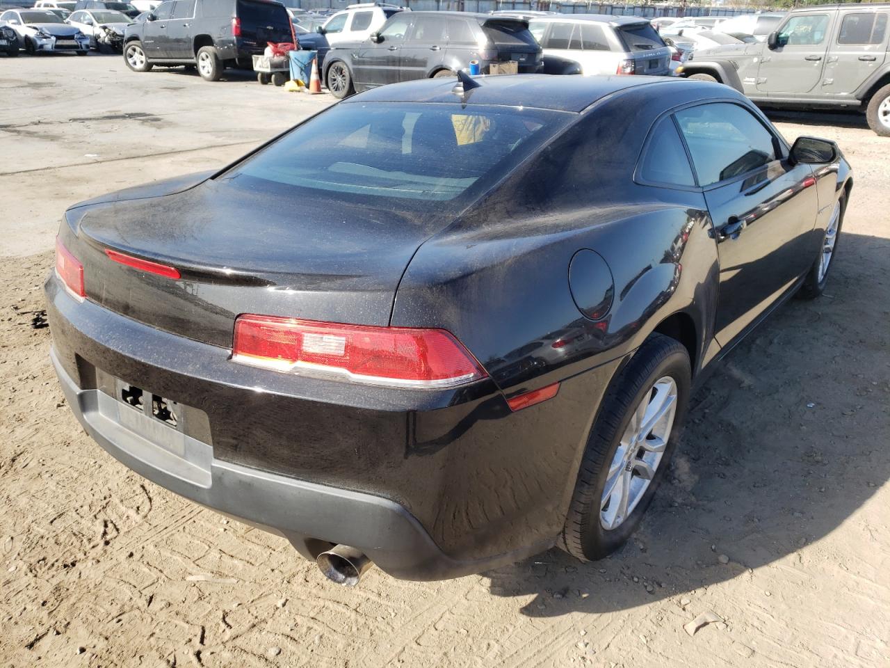 Photo 4 from auction – 2015 CHEVROLET CAMARO LS with VIN 2G1FB1E3XF9291062