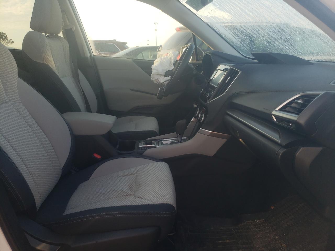 Photo 5 from auction – 2020 SUBARU FORESTER P with VIN JF2SKAJC5LH479654