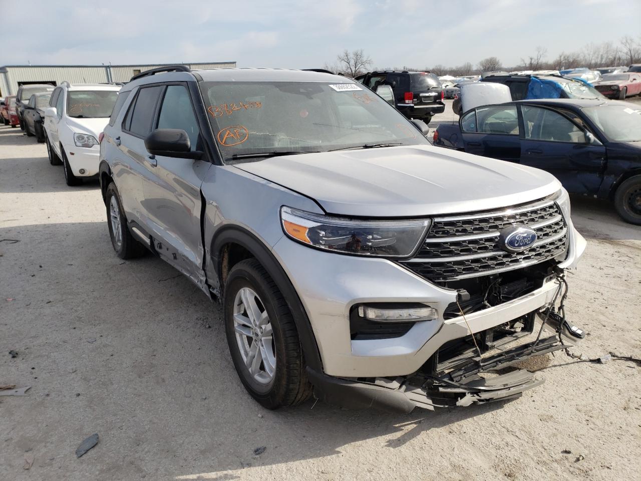 FORD EXPLORER X 2020 with VIN 1FMSK8DHXLGB82458 - Photo from auction