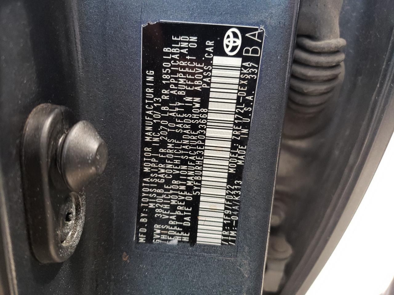 Photo 10 from auction – 2014 TOYOTA COROLLA L with VIN 5YFBURHE3EP033668