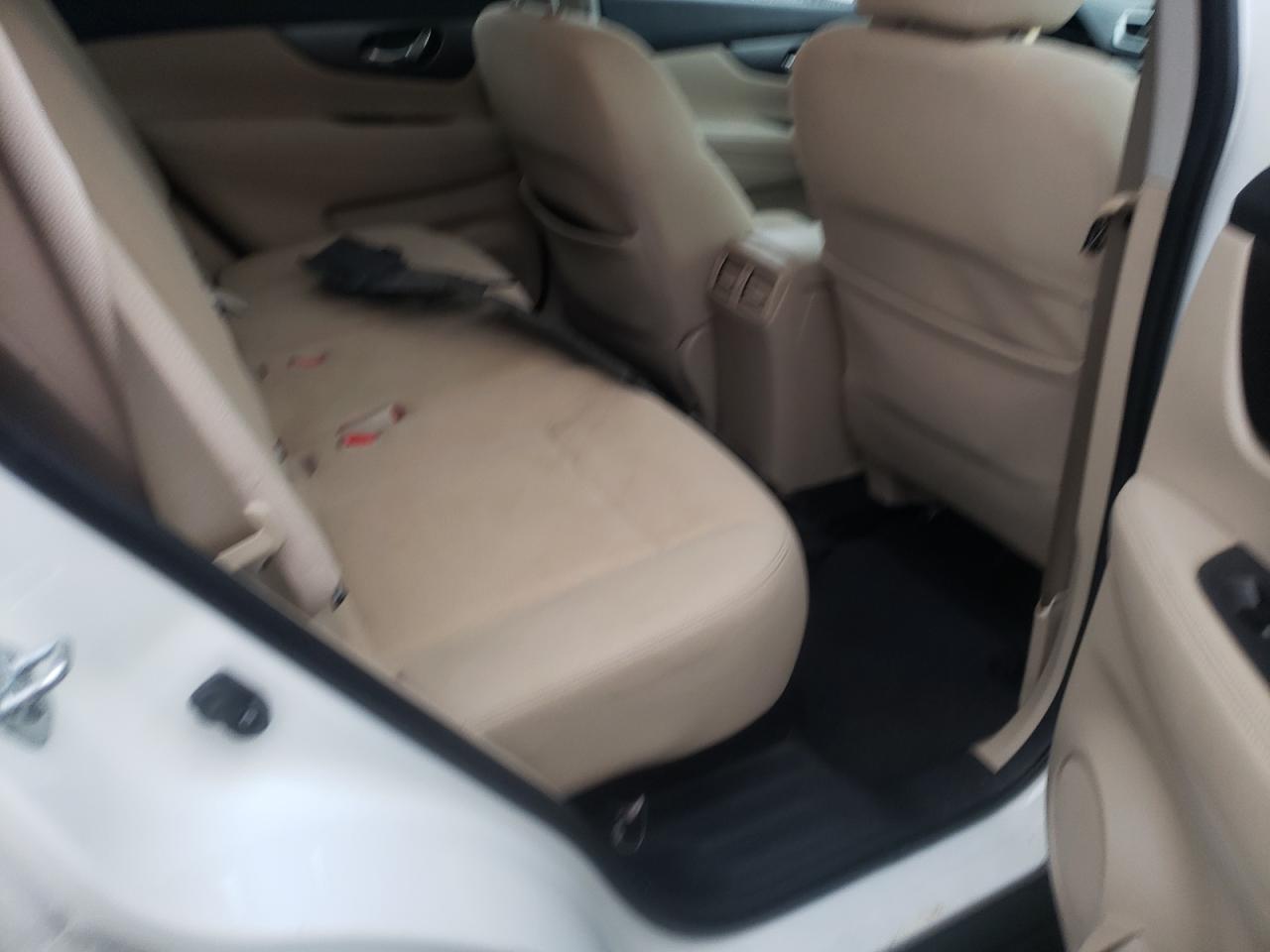 Photo 6 from auction – 2016 NISSAN ROGUE S with VIN KNMAT2MT5GP650598