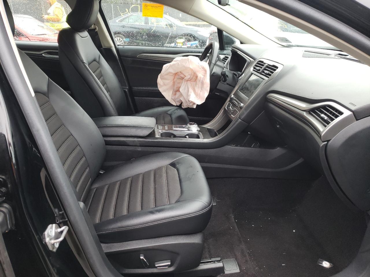 Photo 5 from auction – 2017 FORD FUSION SE with VIN 3FA6P0H76HR347275
