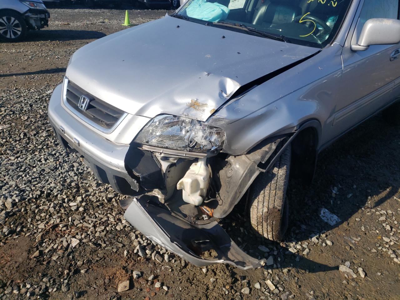 Photo 9 from auction – 2001 HONDA CR-V SE with VIN JHLRD18761C002213