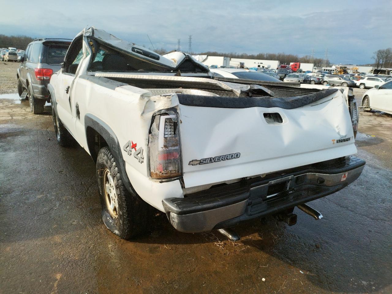 Photo 3 from auction – 2002 CHEVROLET SILVERADO with VIN 1GCEK14V22Z159483