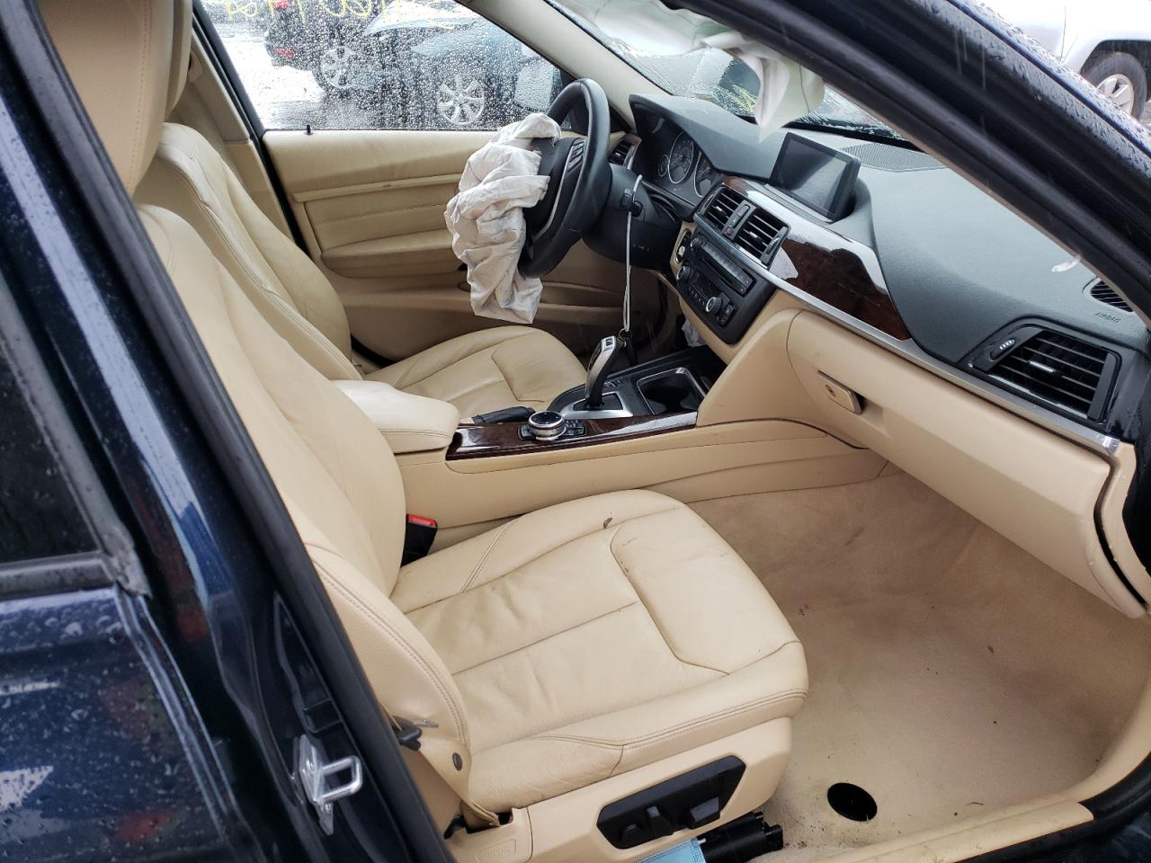 Photo 5 from auction – 2014 BMW 328 XI with VIN WBA3B3C59EJ979015