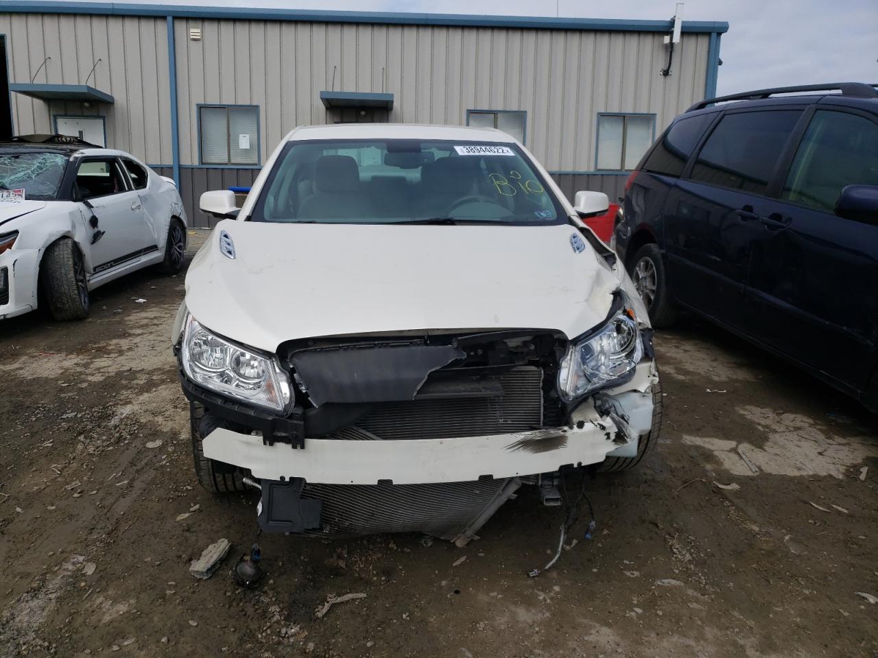 Photo 9 from auction – 2013 BUICK LACROSSE with VIN 1G4GC5E30DF335957