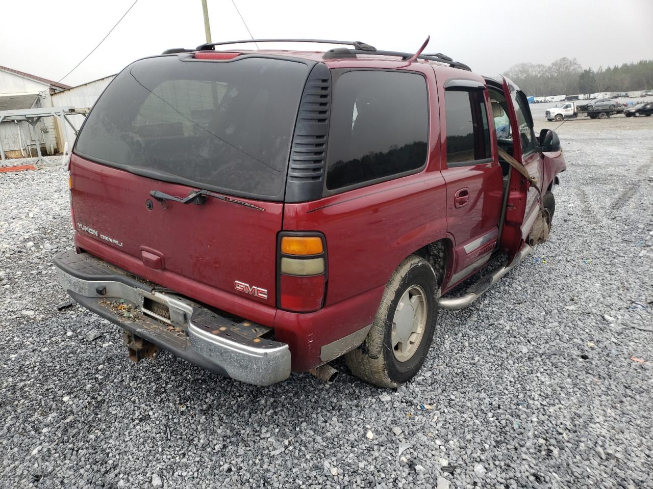 Photo 4 from auction – 2004 GMC YUKON with VIN 1GKEK13TX4J199199