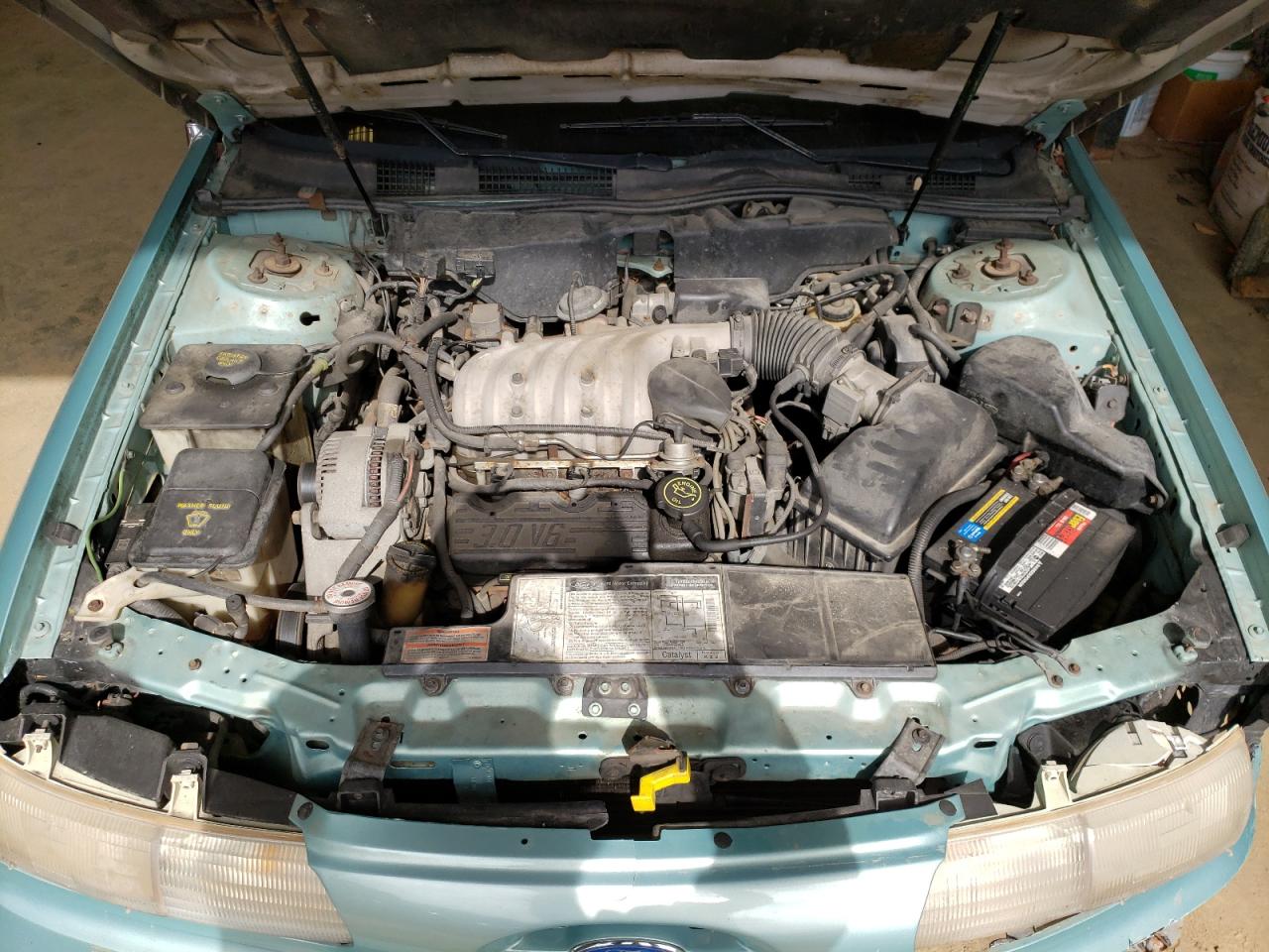 Photo 7 from auction – 1994 FORD TAURUS GL with VIN 1FALP52U4RA141110